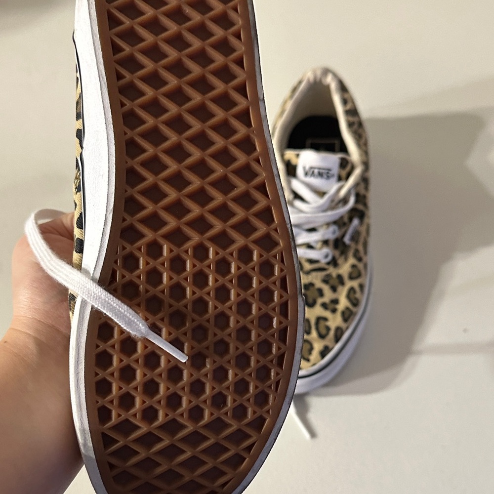 Vans Leopard Print Sneakers with White Accents - Picture 4 of 5